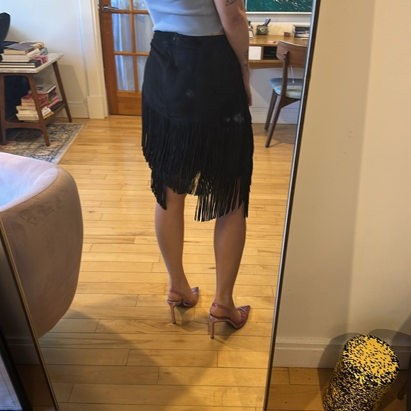 BLOGGER FAVE Zara Suede flapper skirt / fringe skirt - Picture 9 of 12